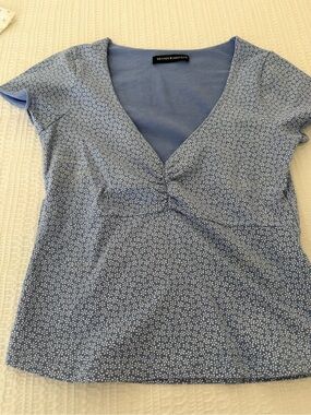 Brandy Melville Light Blue Floral V-Neck Knot Front Tee